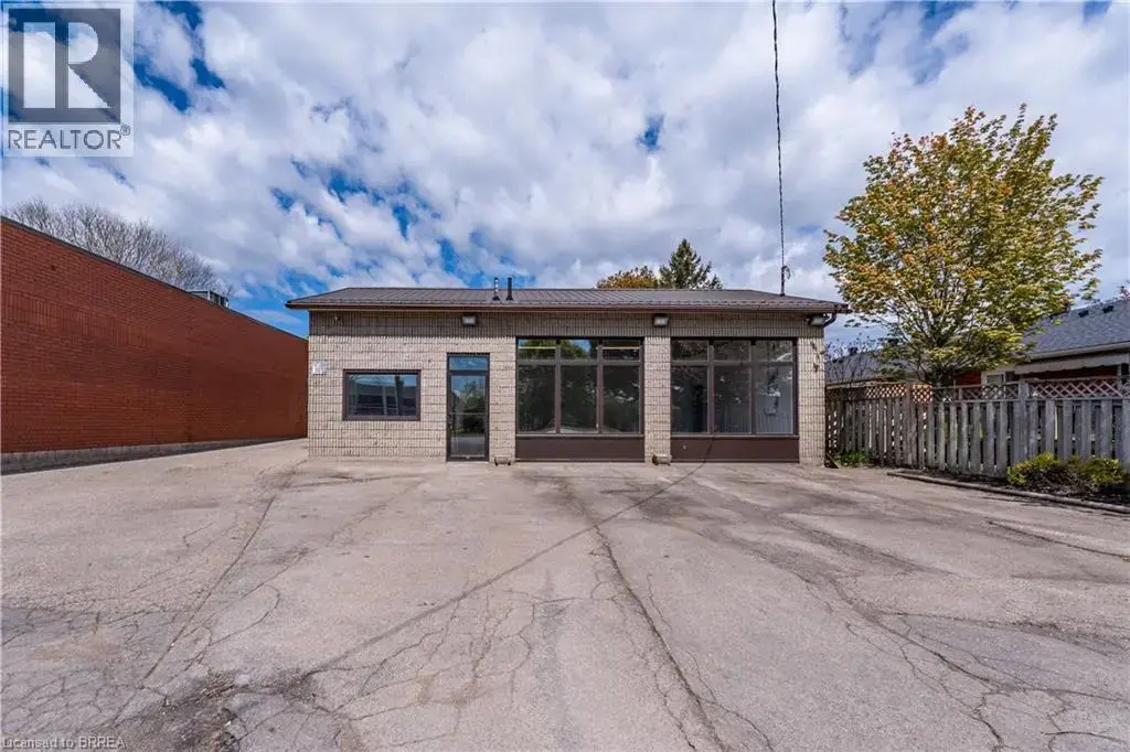 568 West Street, Brantford